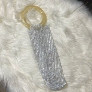 -000107 NWOT ELEGANT SPARKLING WINE BAG WITH WRISTLET.